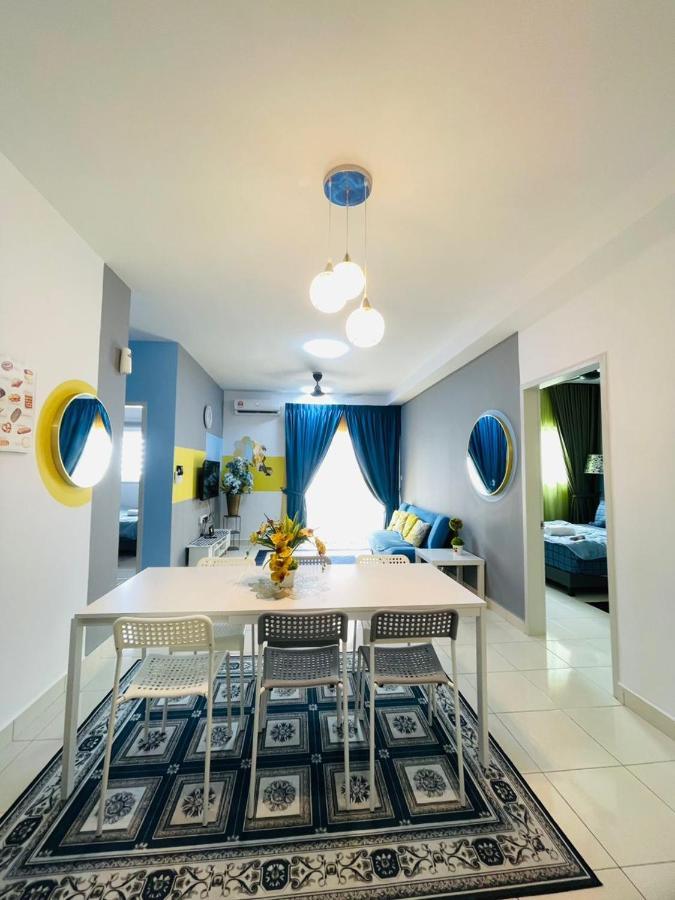 E. R Homestay 3R2B Nearby Klia Sepang Esterno foto